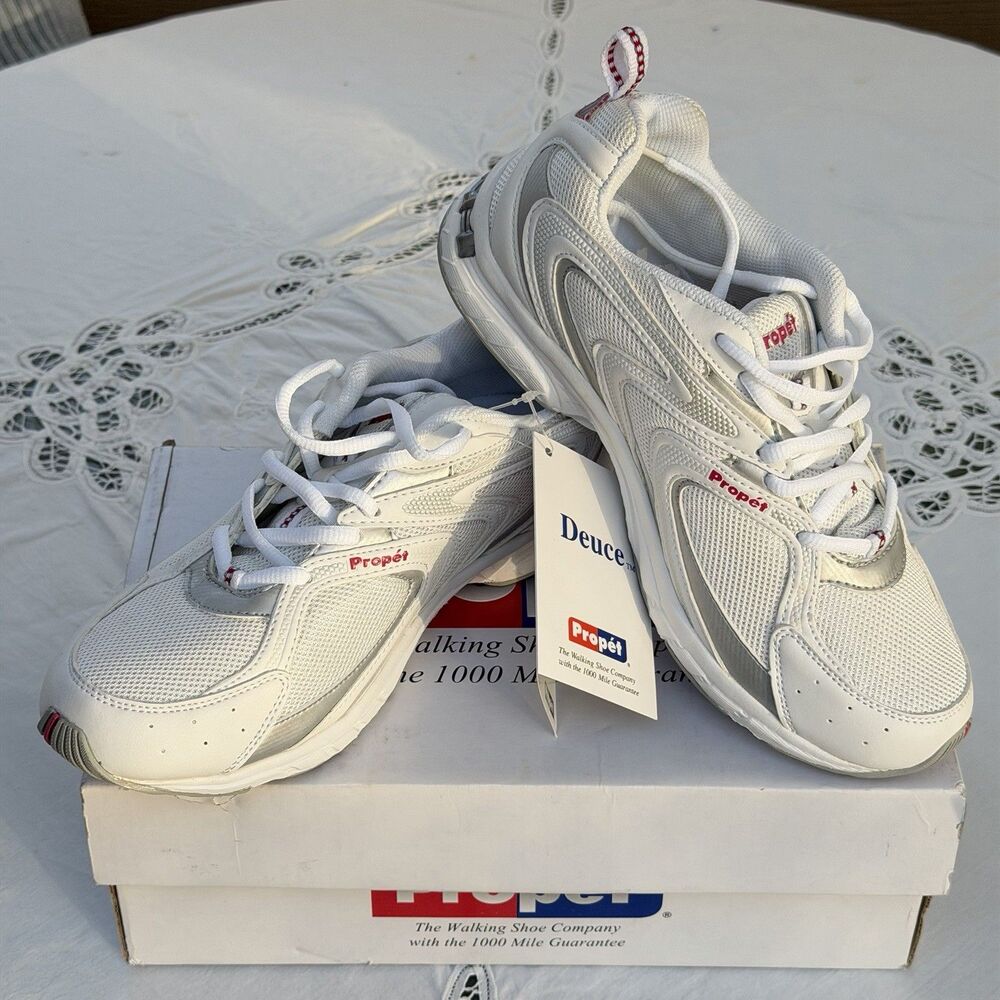 Propet Deuce W6021 Women’s Size 9W Wide White Walking Shoes Lace Up Sneakers New